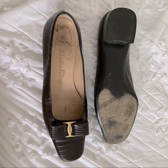 Salvatore Ferragamo Bow square toe pump - Picture 3 of 8